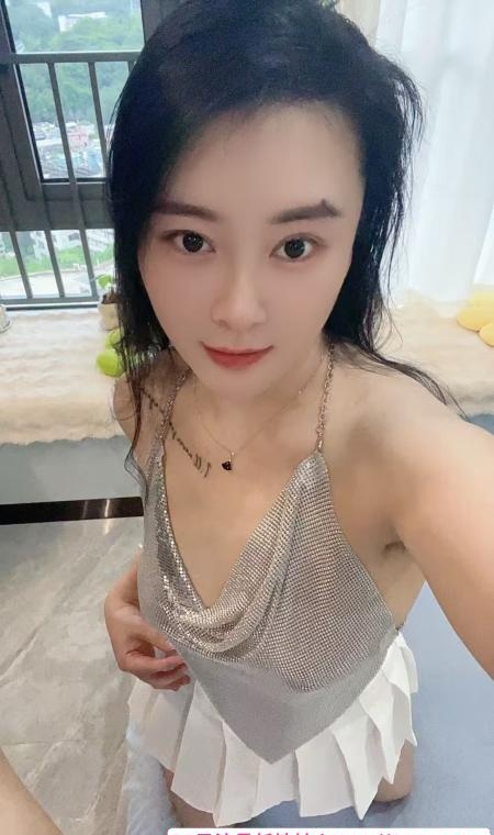 天河长腿大胸御姐 3