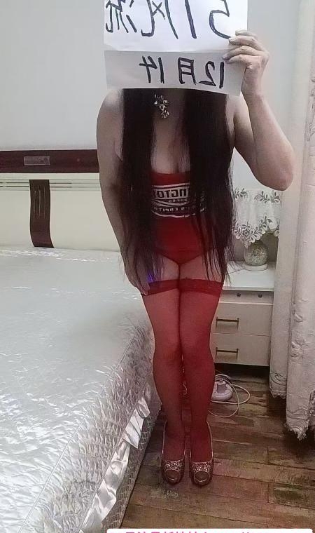盘古路会潮喷的人妻 3
