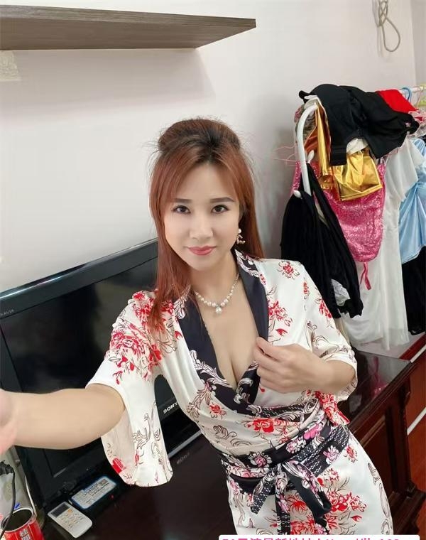 徐汇母狗安娜 3