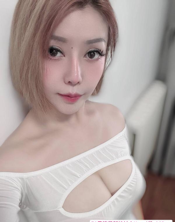 短发气质美女 3