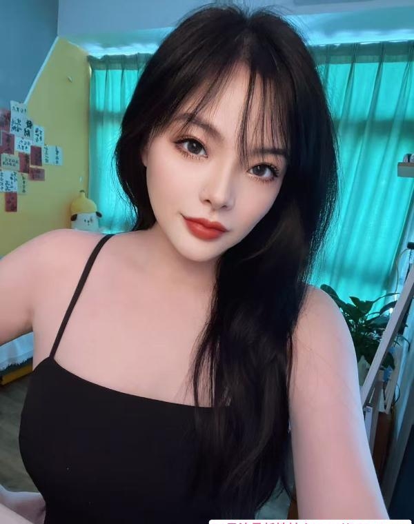 颜值虎牙妹文文 4