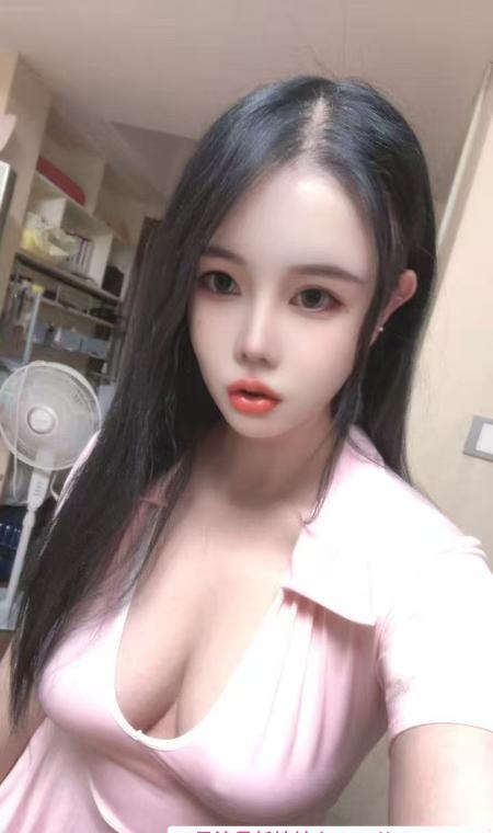 大胸水床妹纸 4