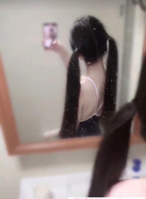 双马尾C杯巨乳童颜妹 4