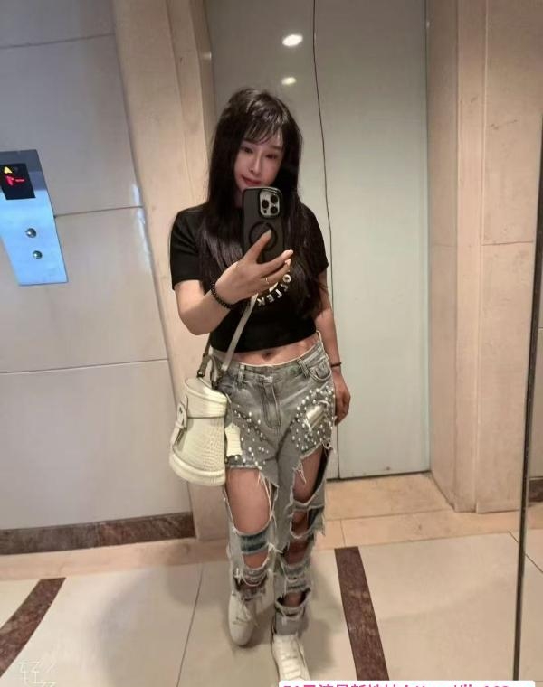 罗湖美胸依依 4