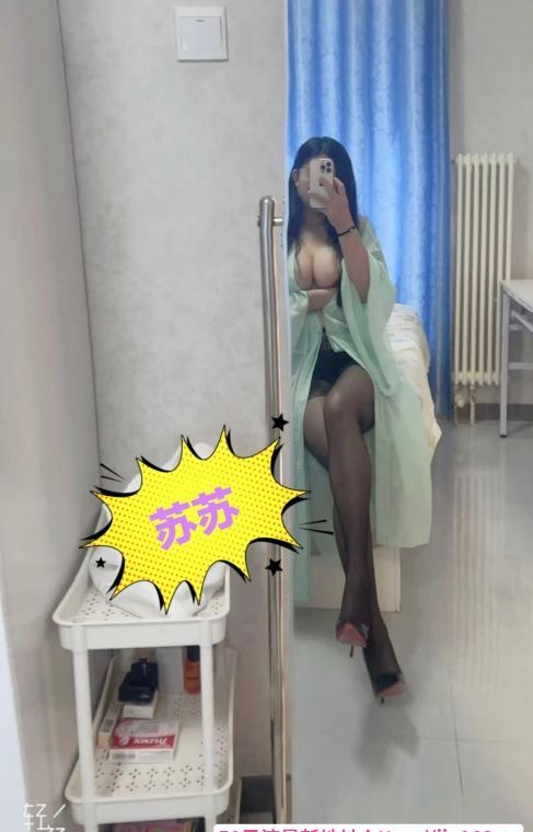 十里河镜前巨乳S苏苏 1