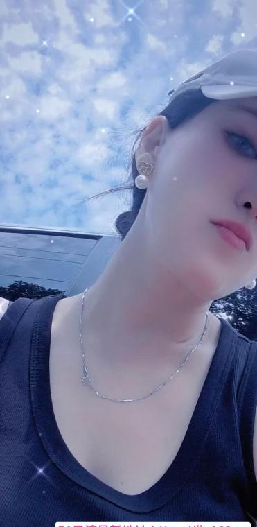 细腰性感肥臀少妇 1