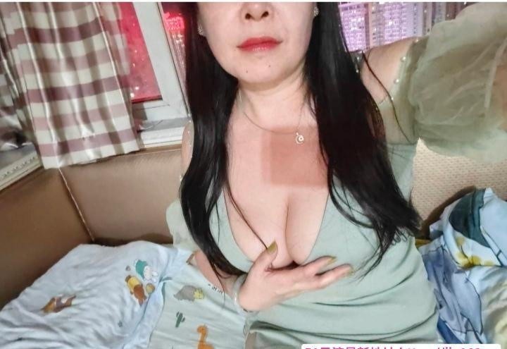 沙区温柔成熟姐姐 1