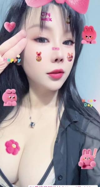 龙华大胸小白