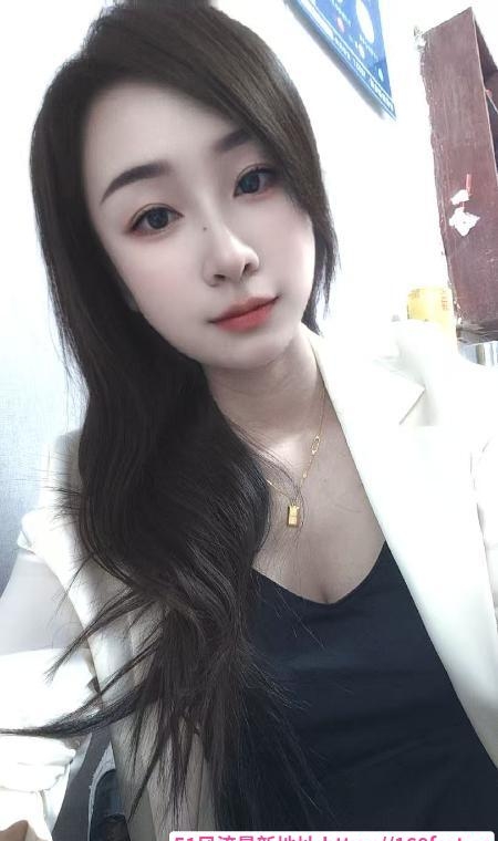 武汉光谷小姐姐 1