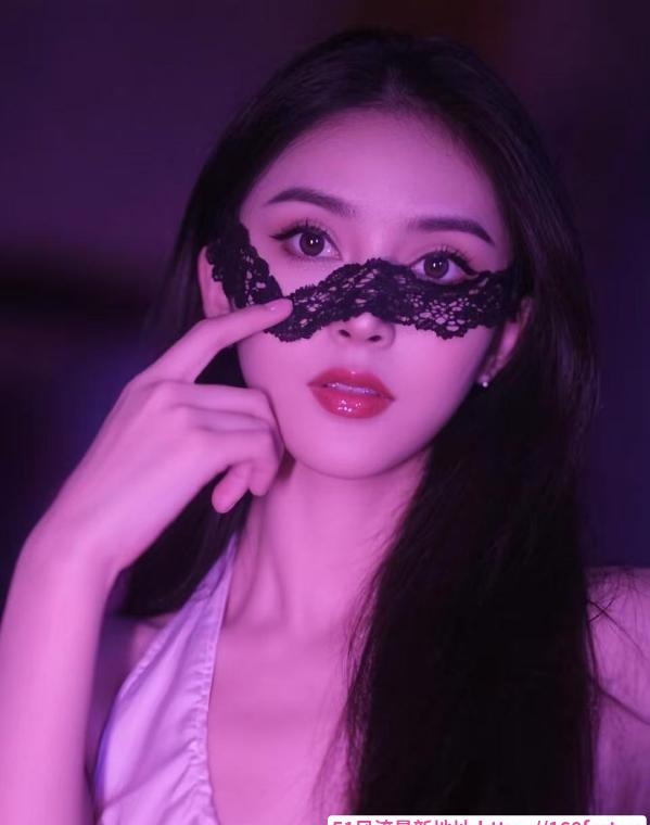 罗湖制服诱惑小月 1