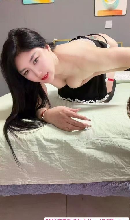 浦东丰满风骚少妇 1