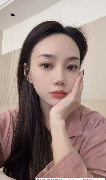 颜值女友型小表妹 1