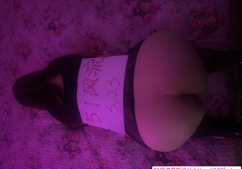 肉感大屁股少妇 1