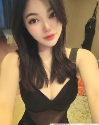 性感妩媚大胸妹子