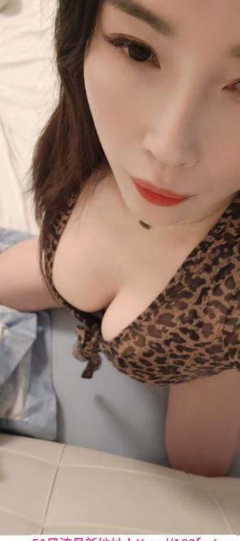豹纹大奶御姐小梦 1