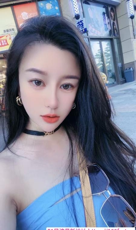龙华媚眼骚猫 1