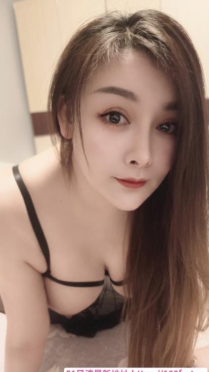 巨乳小姨子 1