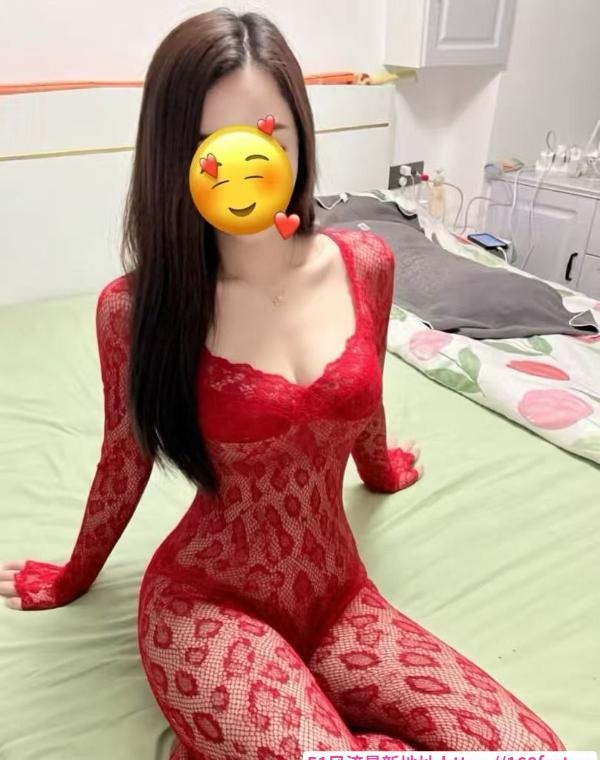大胸美人妻 1