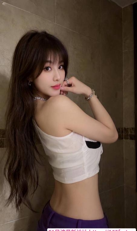 清纯气质长腿女友姗姗 1