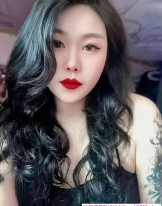 巨乳红唇性感贝贝
