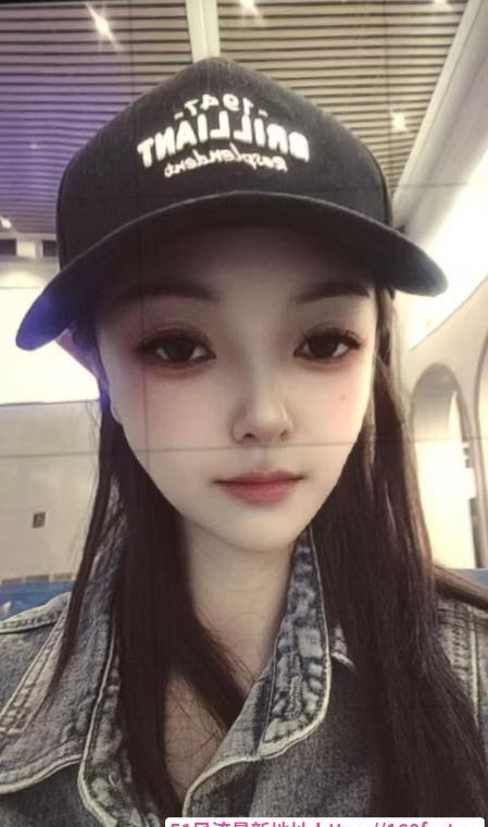 制服小翘臀倩倩 1