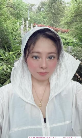 上梅林大奶重庆妹子