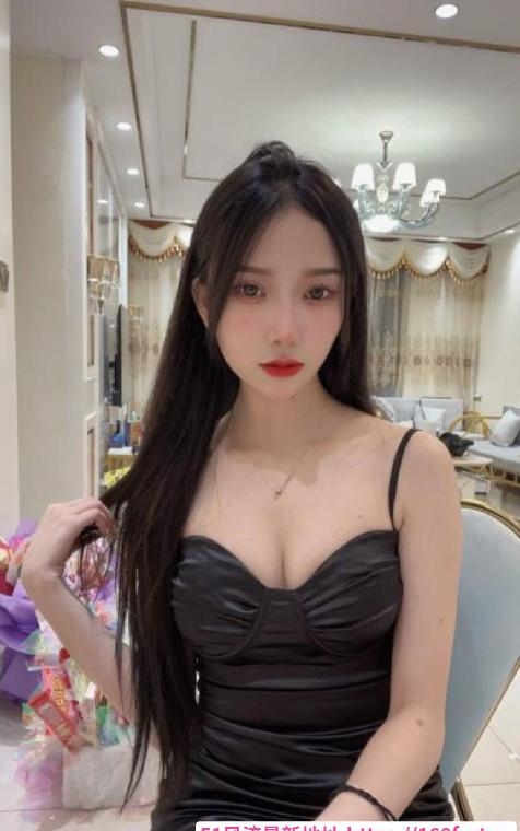 白嫩服务系素素 1