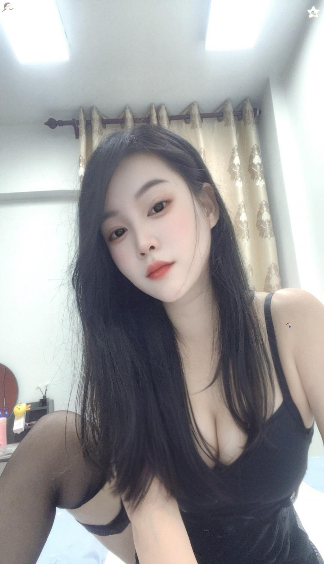 大胸御姐露露 1