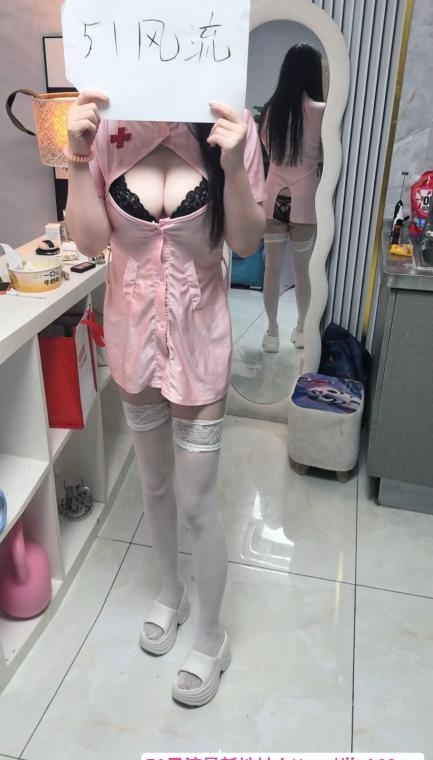 肤白甜美小梦 2