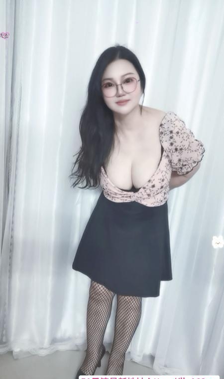 二刷丰满美妞 2