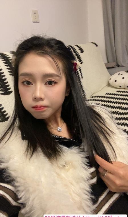 肤白清纯邻家颜值妹子 2
