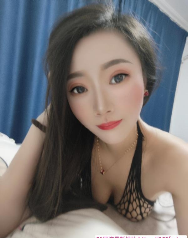 大波少妇水床 2