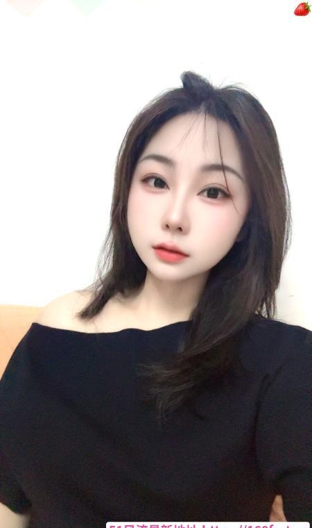 舌吻骚妇雯雯 2