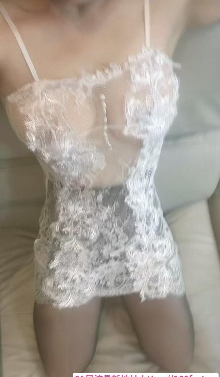 大胸性感黑丝骚姐姐 2