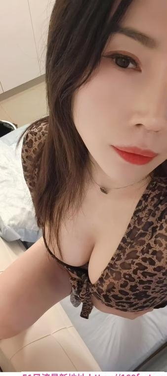豹纹大奶御姐小梦 2