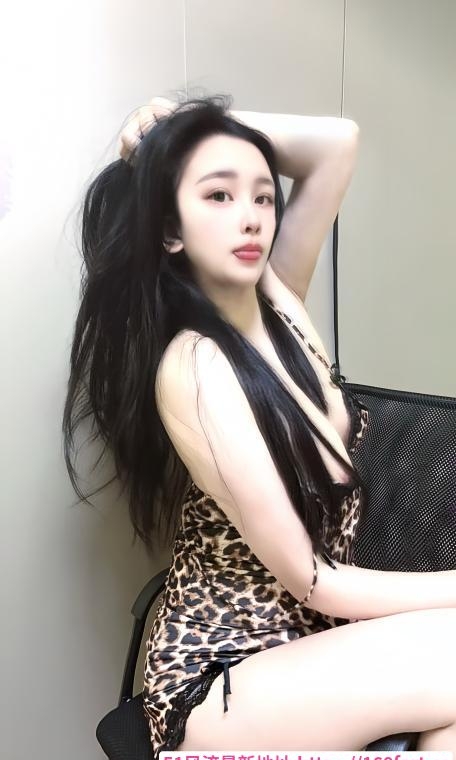 静安大丰臀妹妹 2