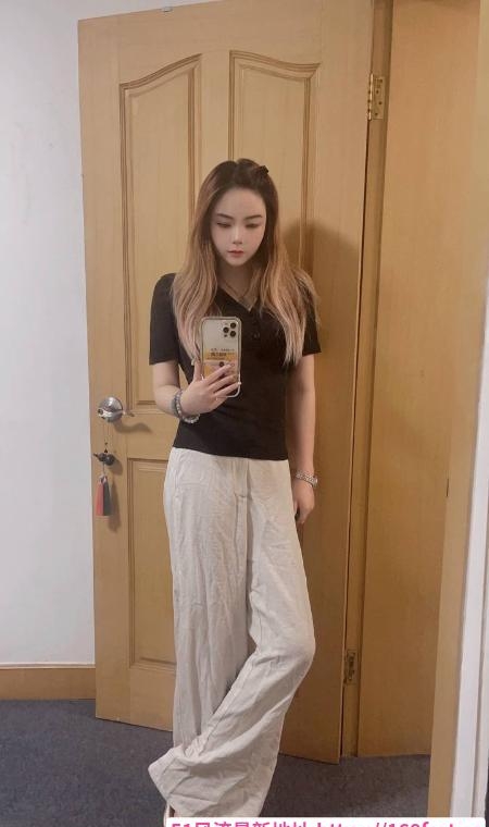 肤白大胸丰满妹子 2
