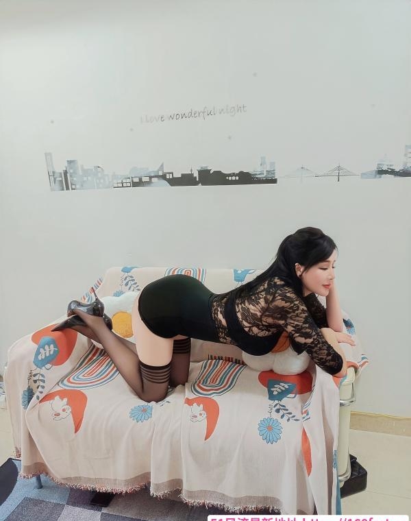 性感美腿少妇 2