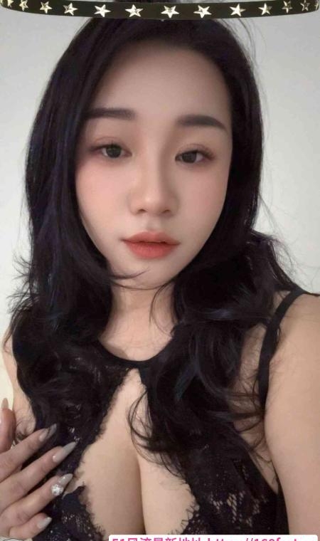 滨江丰乳肥臀御姐 2