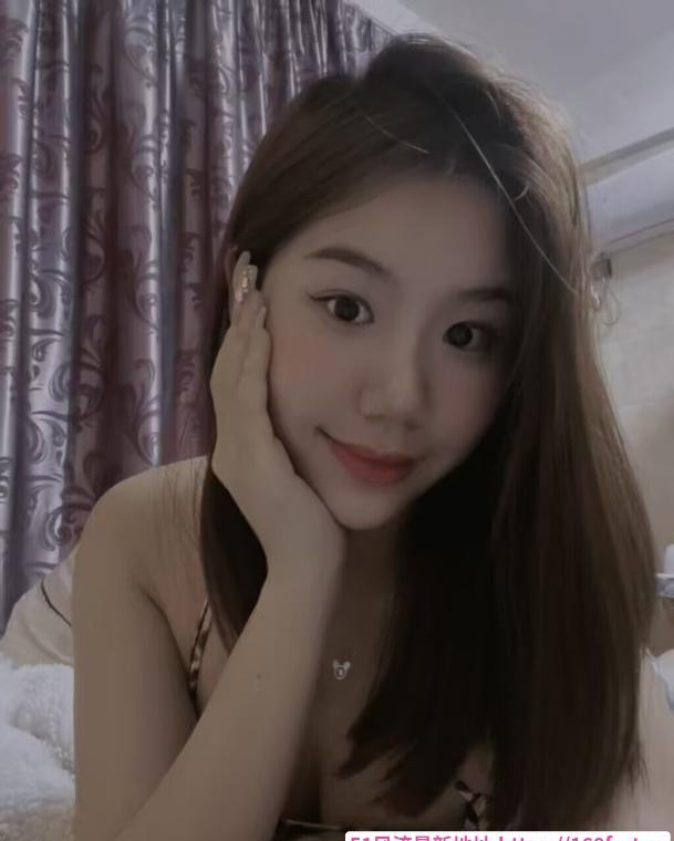 浦东舌吻嫩妹 2