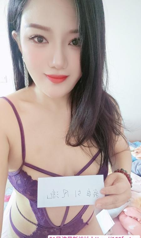 深圳双飞水床淫娃 2
