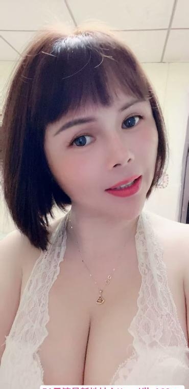 美艳尤物人妻 3