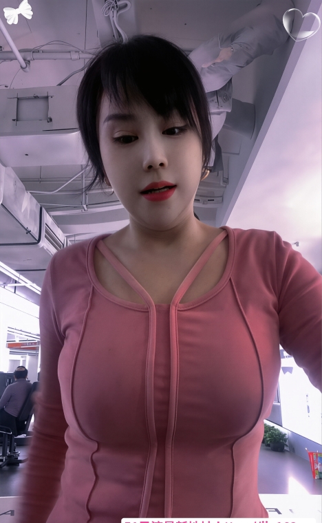 爱健身的大奶熟女 3