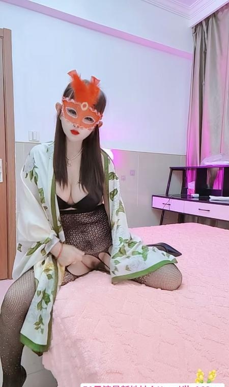 三通大臀少妇 3