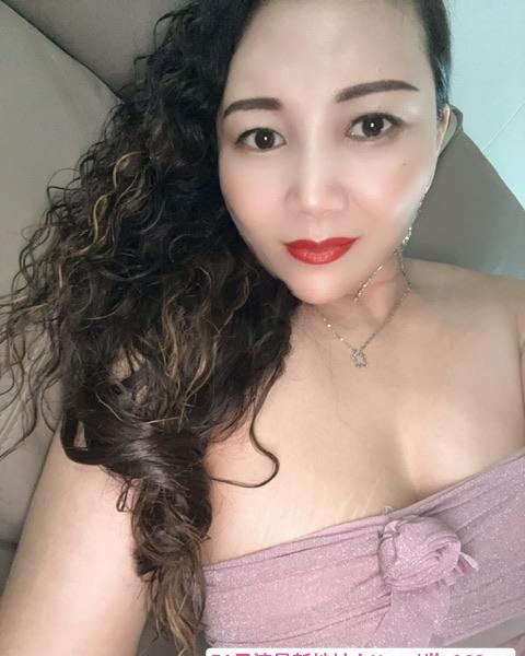 风骚的少妇 3