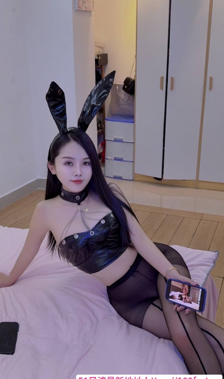 福田黑丝臀贝儿 3