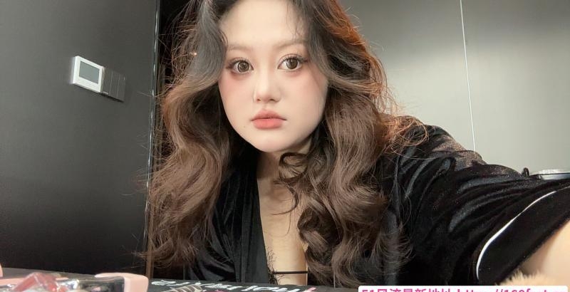 馒头户型小姐姐 3