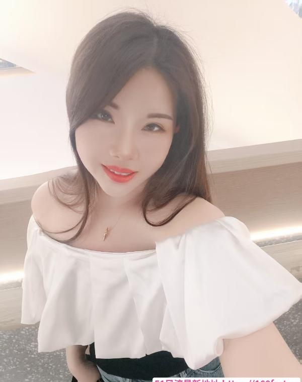 上沙翘臀悦儿 3
