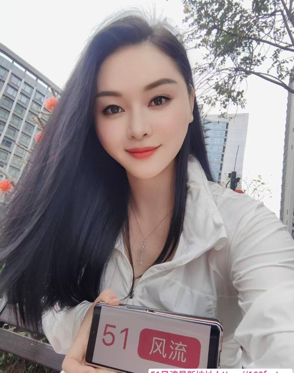 宝安三点粉娜娜 3