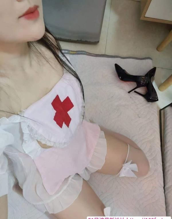 渝北制服大奶骚妹 3